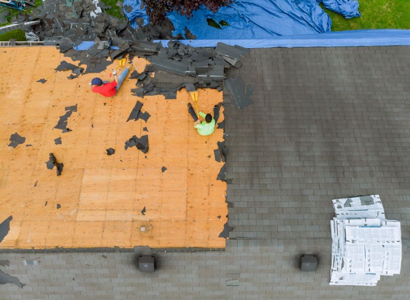 Roof Shingles Replacement in Chicago, IL